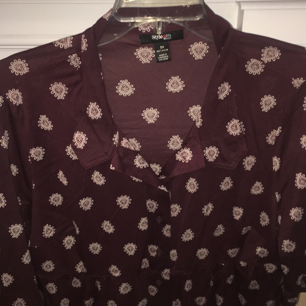 Button down top - Picture 2 of 3